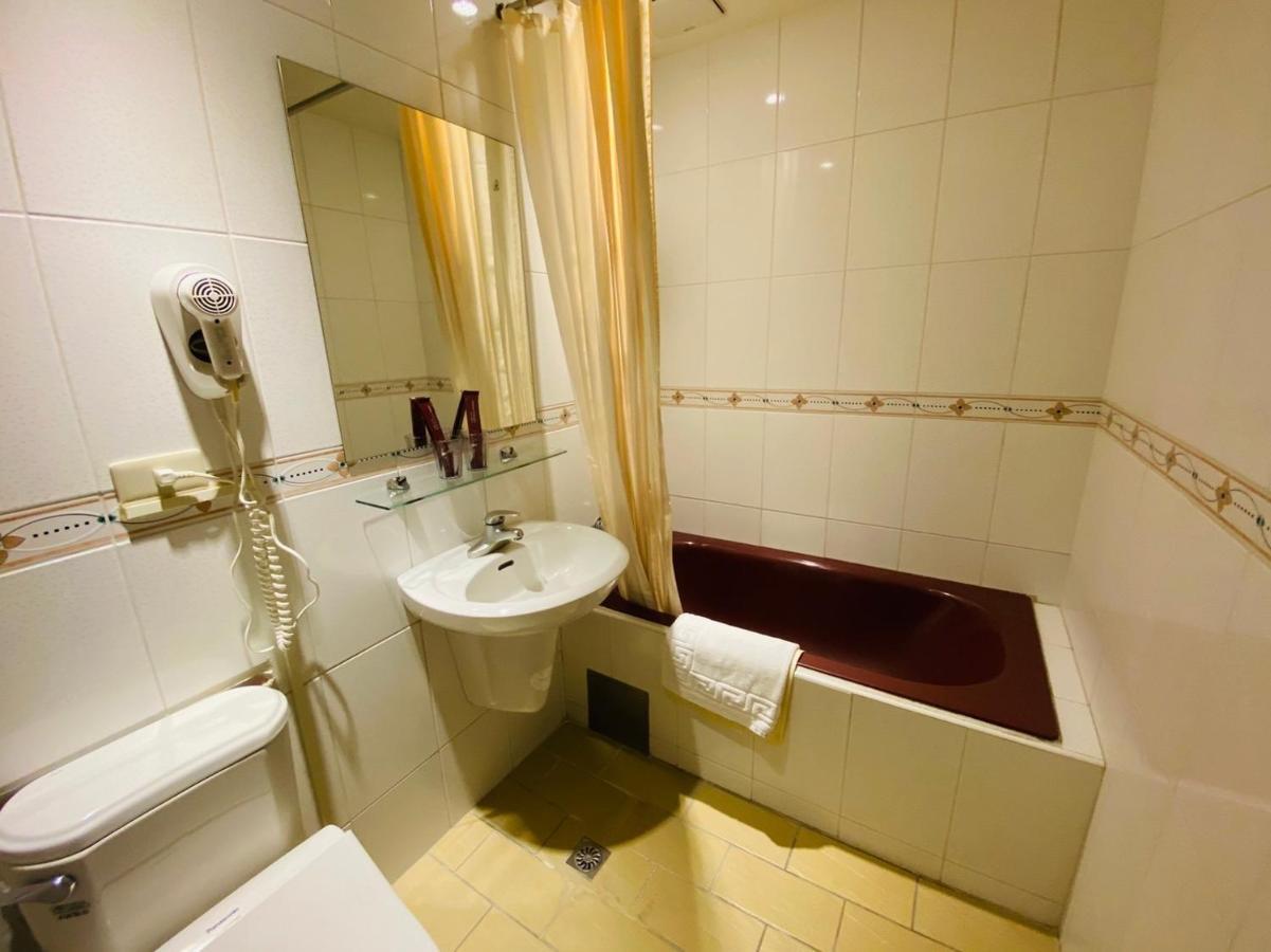 DLInn Hotel Taichung Buitenkant foto