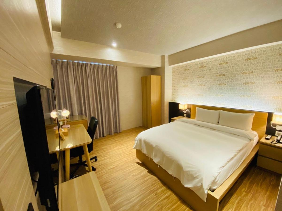 DLInn Hotel Taichung Buitenkant foto
