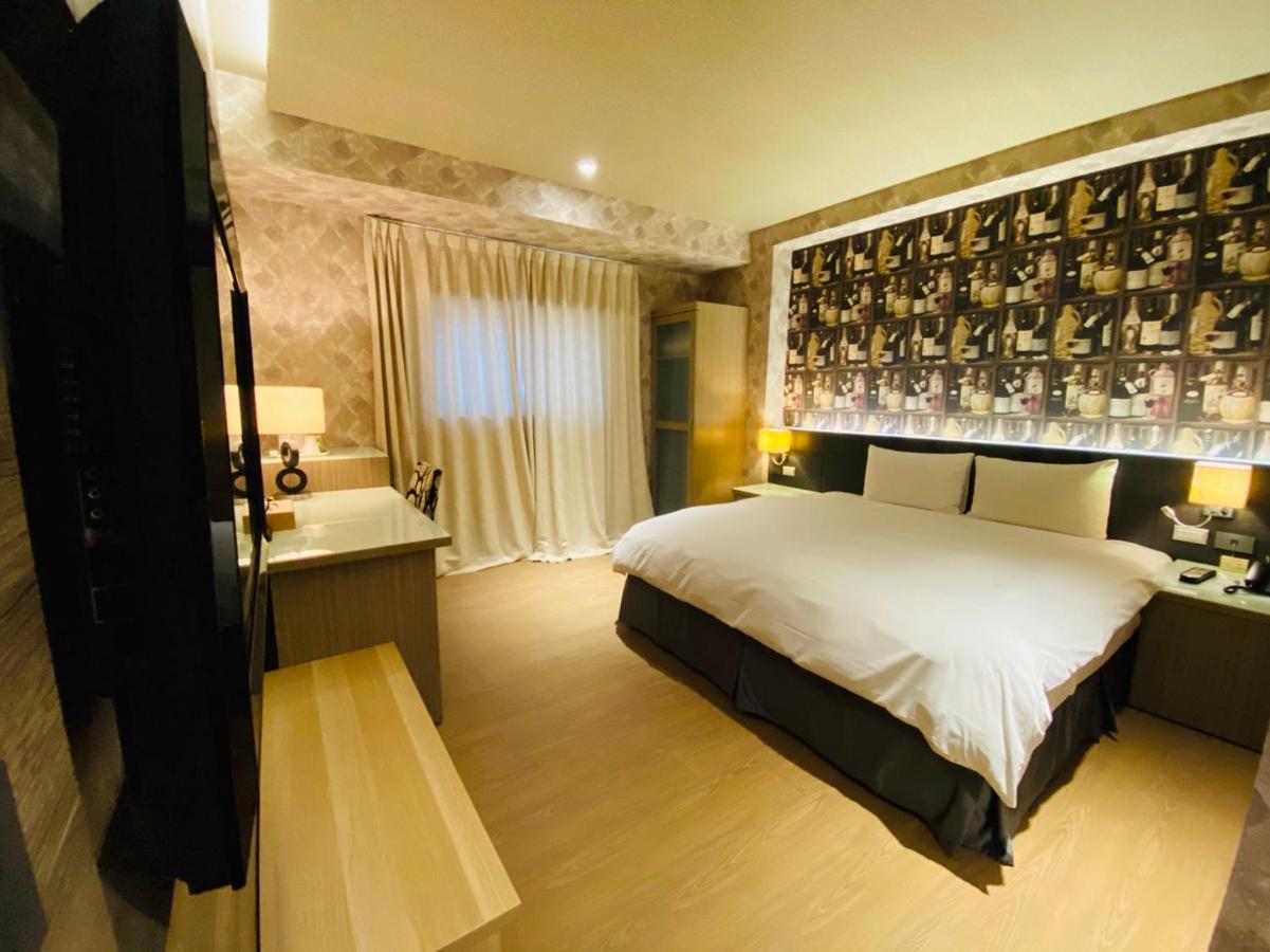 DLInn Hotel Taichung Buitenkant foto