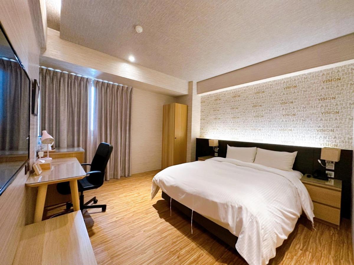 DLInn Hotel Taichung Buitenkant foto