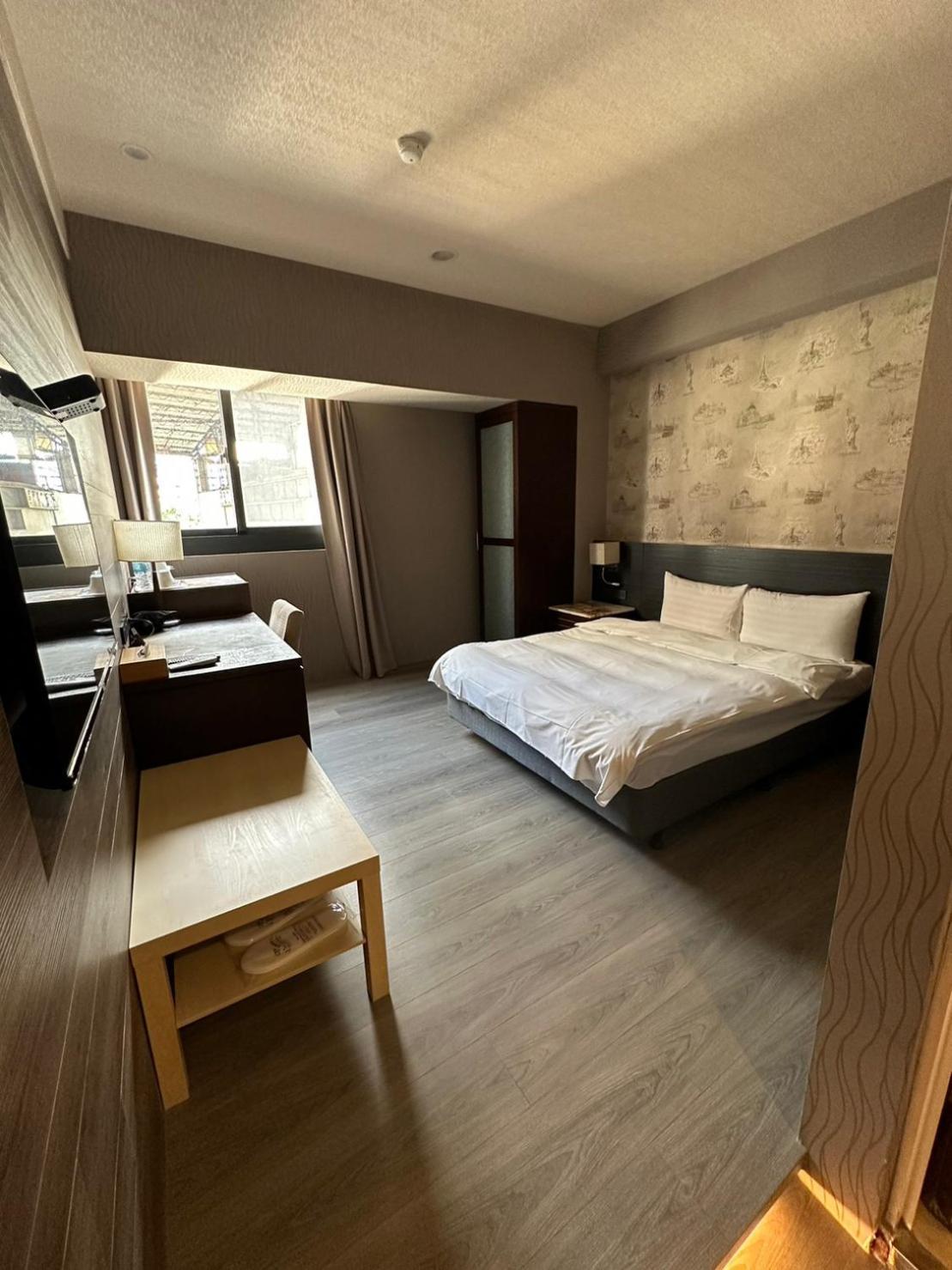 DLInn Hotel Taichung Buitenkant foto