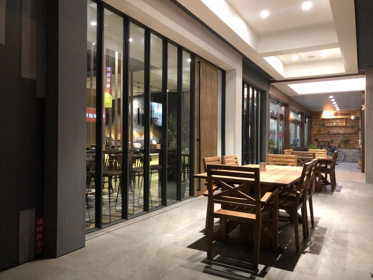 DLInn Hotel Taichung Buitenkant foto