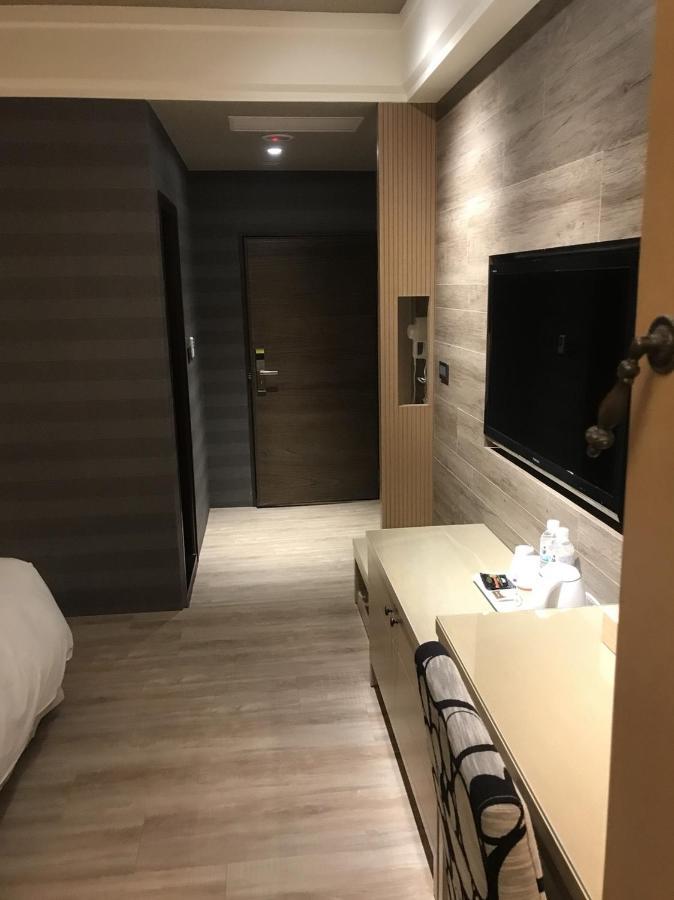 DLInn Hotel Taichung Buitenkant foto